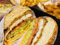 -The Habit Burger Grill 哈比特汉堡(复兴soho店)