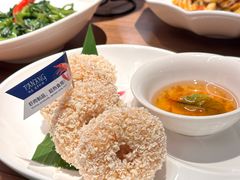 炸虾饼配泰国梅子酱-帕蓝·暹罗料理(曲阳店)