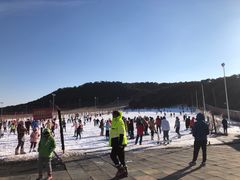 -十三陵雪世界滑雪场