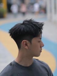 -BULB STUDIO 巴柏明星发型工作室