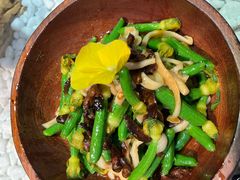 -慢丽江·云南野生菌土鸡锅(西山店)