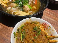 -万记麻辣烫国展总店