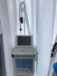 -靓芙泉专研痘痘肌