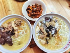 -文山荷鲜居(翠湖店)
