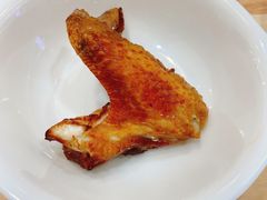 脆皮鸡全翅-正東记港味烧腊餐室(天鹅湖银泰城店)
