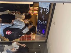 等位区-霸王茶姬(正佳广场店)