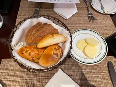 餐前包-Wolfgang’s Steakhouse 沃夫冈牛排馆(上海白玉兰广场店)