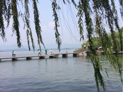 iphone_upload_pic-西湖游船