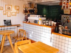 用餐区-长颈鹿咖啡(大学路店)