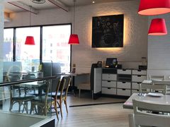 -必胜客(WOW万隆店)