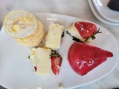 -万达文华酒店·48F云端窗景美食汇自助餐厅