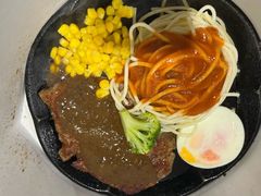-汤姆家的牛排意面披萨(新城市广场店)