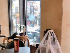 靠窗位-草家酱蟹炭火烤肉店(珲春南路一店)