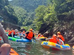 -安吉龙王山峡谷漂流