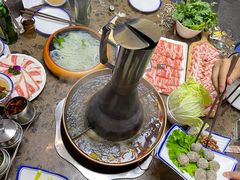 -盛元盛居传统炭火锅(绿园店)