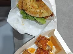 -必胜客(绿地新都会店)