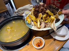 -菌之家·专业纯野生菌火锅·特色炒菌