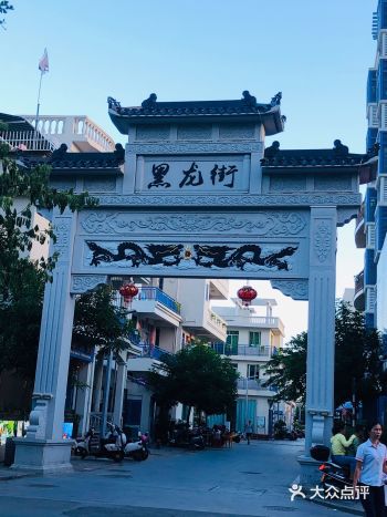 这里的海是完全免费的，因为离着天涯海角很近