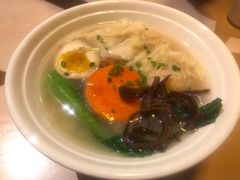 云吞港式汤面-避风塘(宝山万达店)