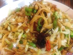 -裕新楼粉面馆·石磨手工粉(四方坪店)