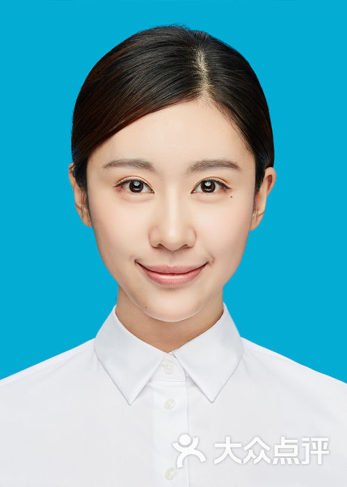 hitone高级灰照相馆证件照图片 - 第1张