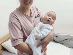 -爱月宝月嫂育儿嫂母婴