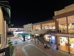 -王府井奥莱临潼小镇(临潼店)