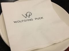 -WOLFGANG PUCK KITCHEN & BAR(迪士尼小镇店)