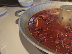 -爱你您·自家鱼塘·活水喷泉鱼火锅(八里店)