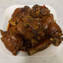 -六福珠寶(银泰百货大红门店)