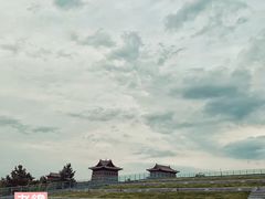 -城墙带状公园-大同古城墙广场停车场