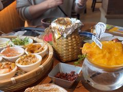 -包整·丝娃娃(一览甲秀楼风景店)