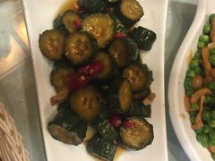 -鑫巴蜀小镇 · 水煮鱼专研店(玉桥店)