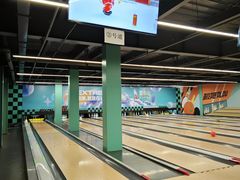 -极限PLAY运动娱乐新世界·团建派对潮玩休闲馆·室内蹦极高空游乐园