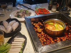 -二荆条·蜀鲜汇城市森林火锅