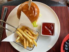 -WOLFGANG PUCK KITCHEN & BAR(迪士尼小镇店)