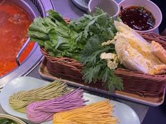 -故里和山·成都火锅(欢乐港湾店)