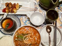 -云海肴·汽锅鸡·云南菜(天山百盛优客店)