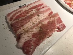 满心尝五花肉-本家韩国烤肉(青岛万象城店)