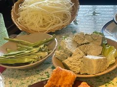 -鸿姐老火锅(疁城新天地店)