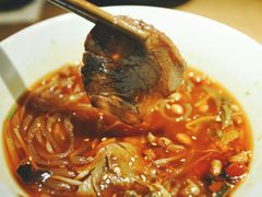牛腱子泡椒酸辣粉-村外有星光小食铺(长嘉汇店)