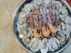 -鑫渔港海鲜本地菜·山海关浑锅(东戴河店)