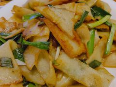 -特色酱椒鱼私房菜(黄鹤楼店)