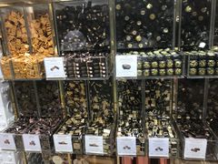 -VENCHI 闻绮(北京国贸商城店)