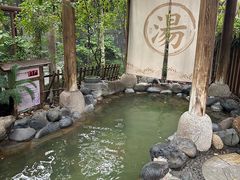 -张家港金凤凰度假村温泉