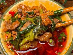-拈签一笑黄牛肉辣卤串串