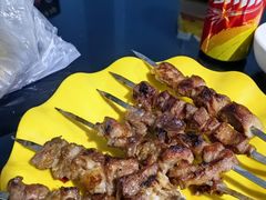-烤肉小伙烤肉店