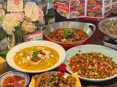 -川流不息·地道川菜·小龙虾(松东路店)