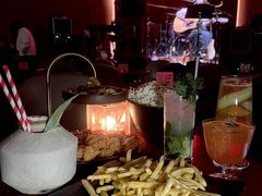 -TZ House音乐现场(来福士中心店)