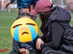 -Riverside河畔少儿足球培训(前滩店)